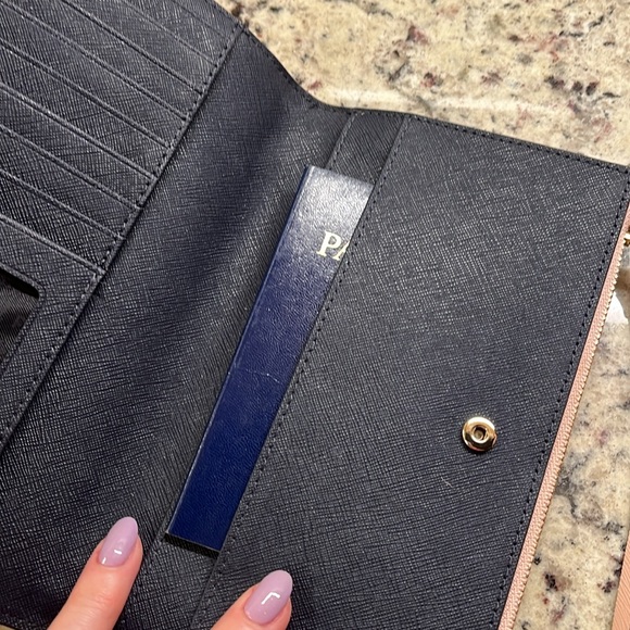 Kate Spade Blossom Drive Floral Wallet EUC - Picture 11 of 11